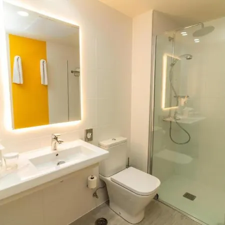 Family Room, Wifi, With Direct Access To Las Canteras Beach *