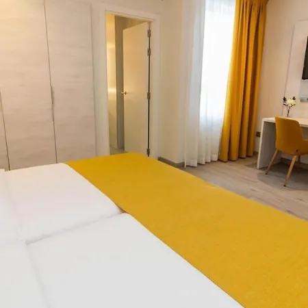 Apartment Family Room, Wifi, With Direct Access To Las Canteras Beach *