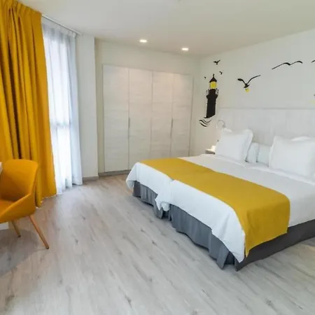 Family Room, Wifi, With Direct Access To Las Canteras Beach
