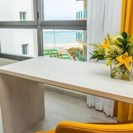 Family Room, Wifi, With Direct Access To Las Canteras Beach Las Palmas de Gran Canaria