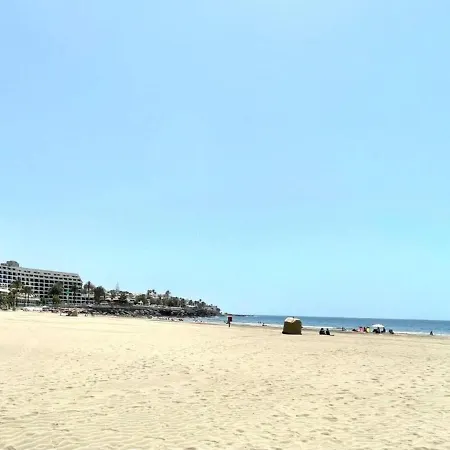 Family Room, Wifi, With Direct Access To Las Canteras Beach Apartment Las Palmas de Gran Canaria